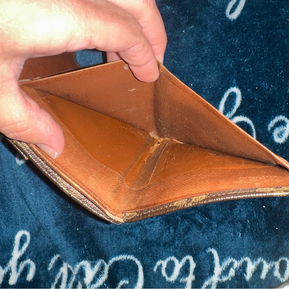 Louis Vuitton Brown Monogram Elise Wallet - Picture 3 of 6
